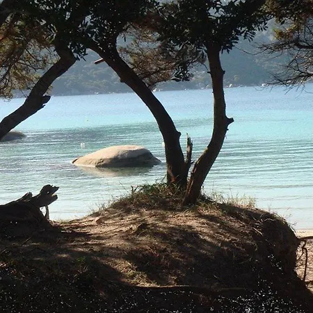 Occhiatana, Santa Giulia Βίλα *