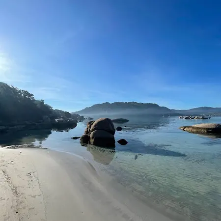 Occhiatana, Santa Giulia Βίλα
