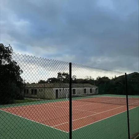 Occhiatana, Santa Giulia Βίλα Πόρτο Βέκιο
