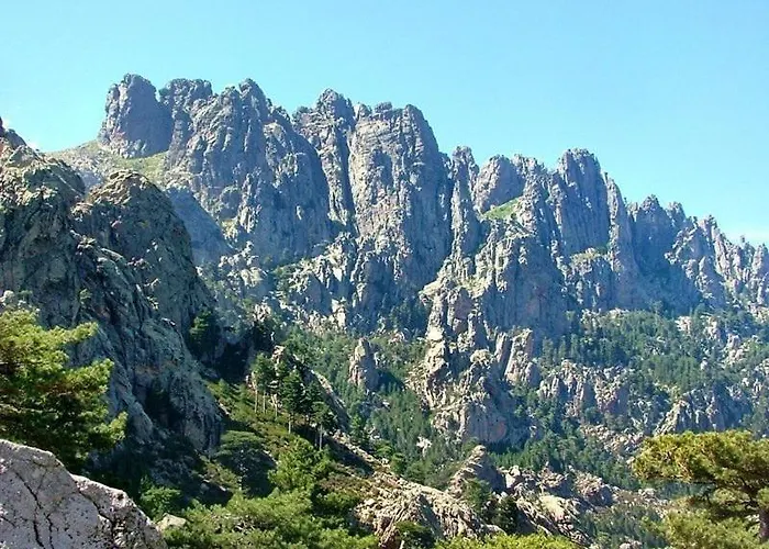 Villa Occhiatana, Santa Giulia